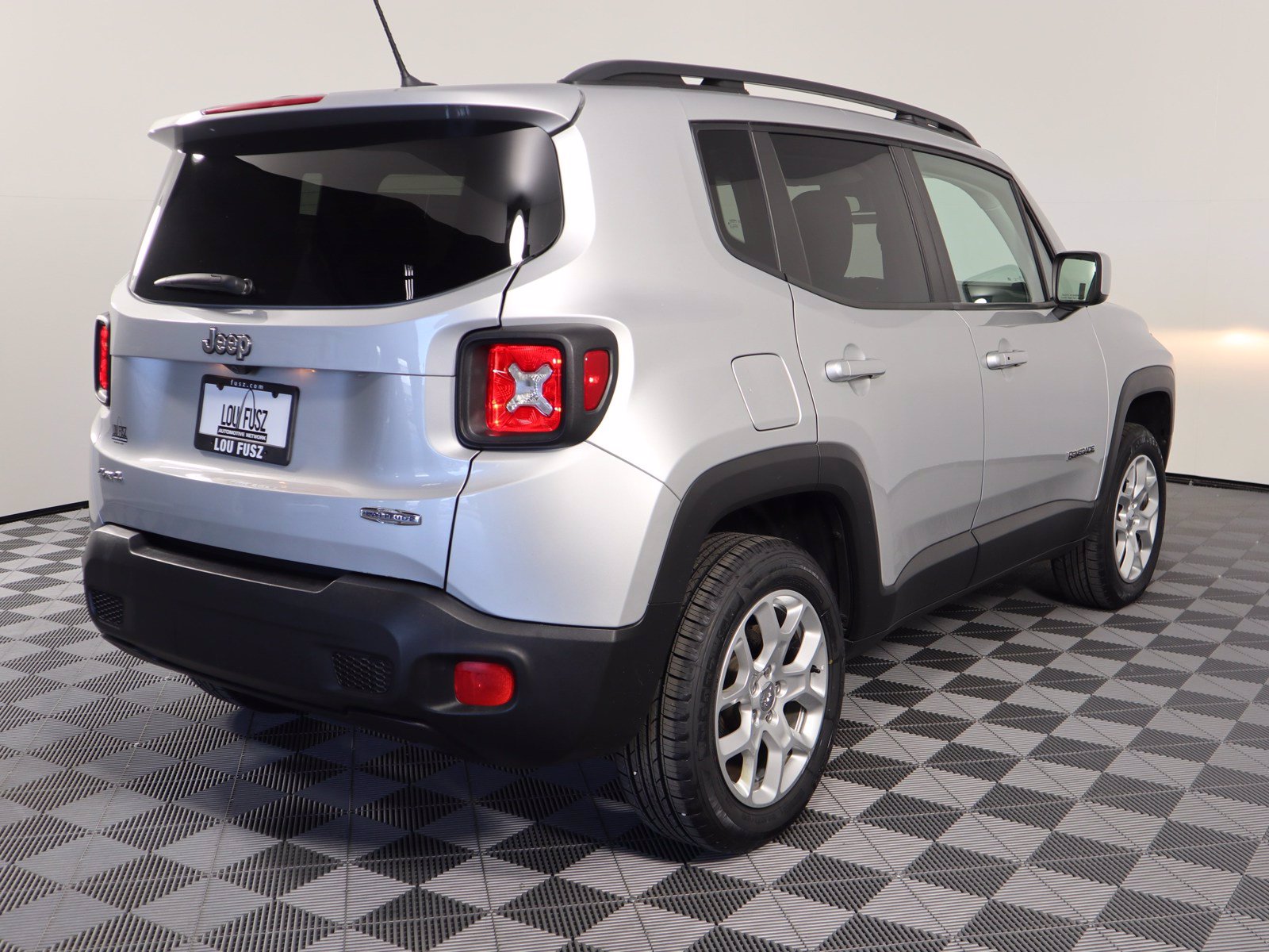 PreOwned 2017 Jeep Renegade Latitude 4WD Sport Utility